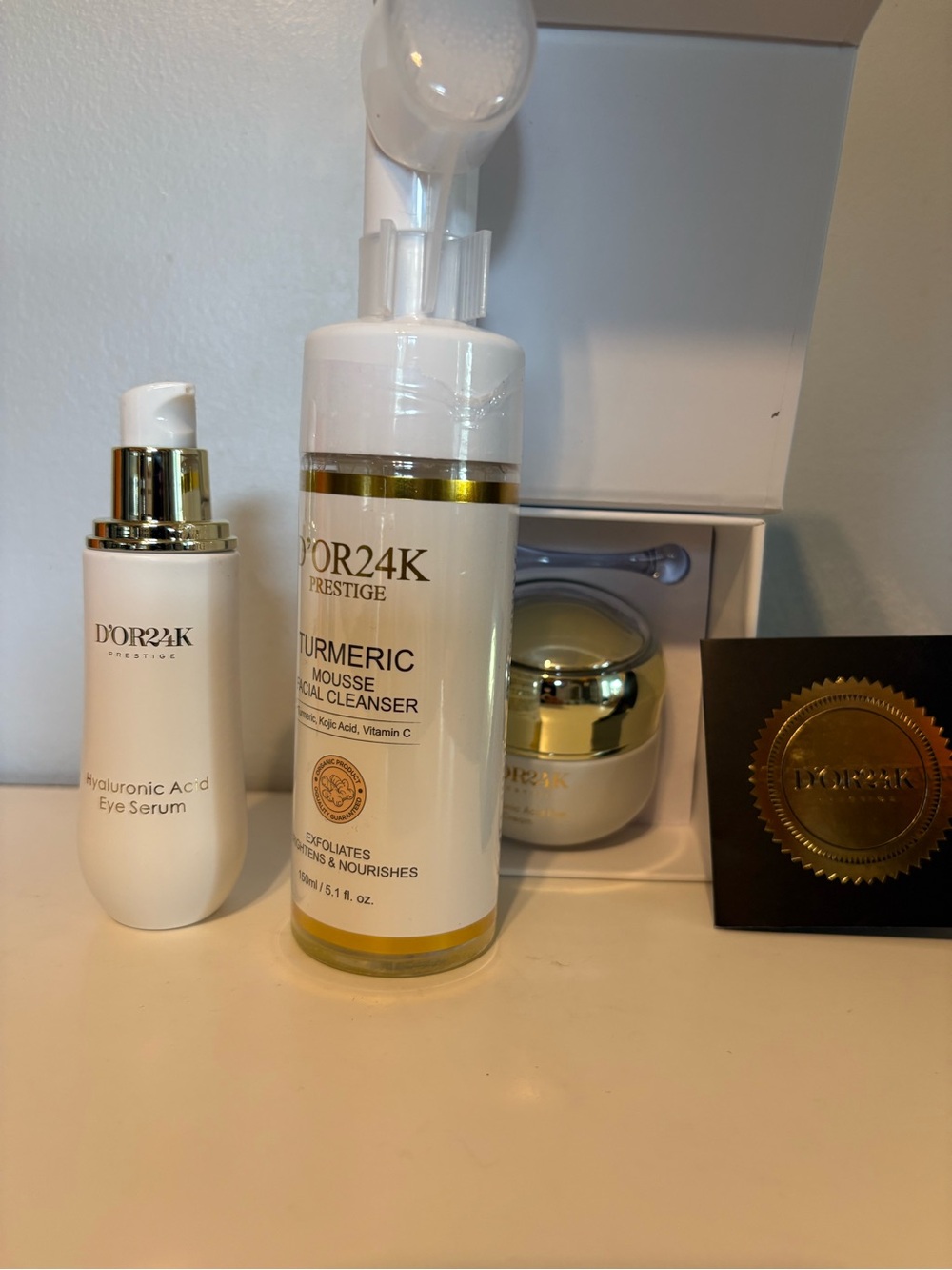 D'OR24K Prestige Hyaluronic Acid Eye Serum & Cleanser White & Gold